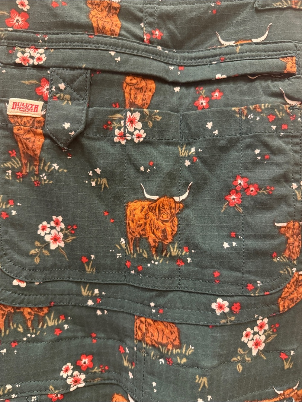NWT Retired Cow Duluth Heirloom Gardening Overalls sz Small 31”